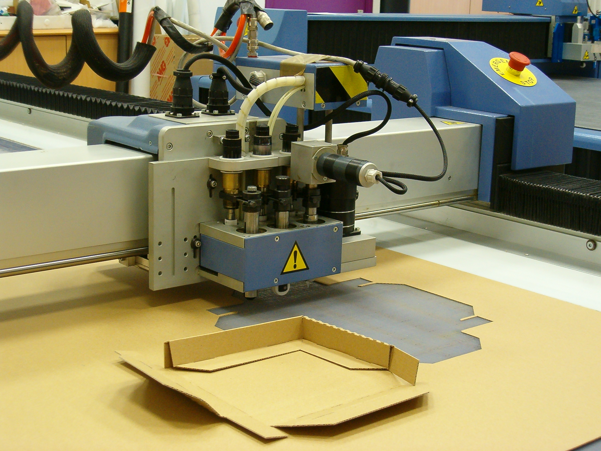 B.E TABLE TRACANTE-11